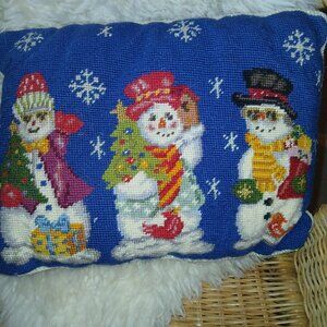VINTAGE CHRISTOPHER RADKO SNOWMAN XMAS NEEDLEPOINT PILLOW